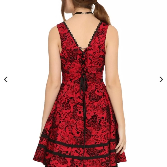 Hot topic Red & Black Flocked Filigree Skull Dress - Picture 2 of 14